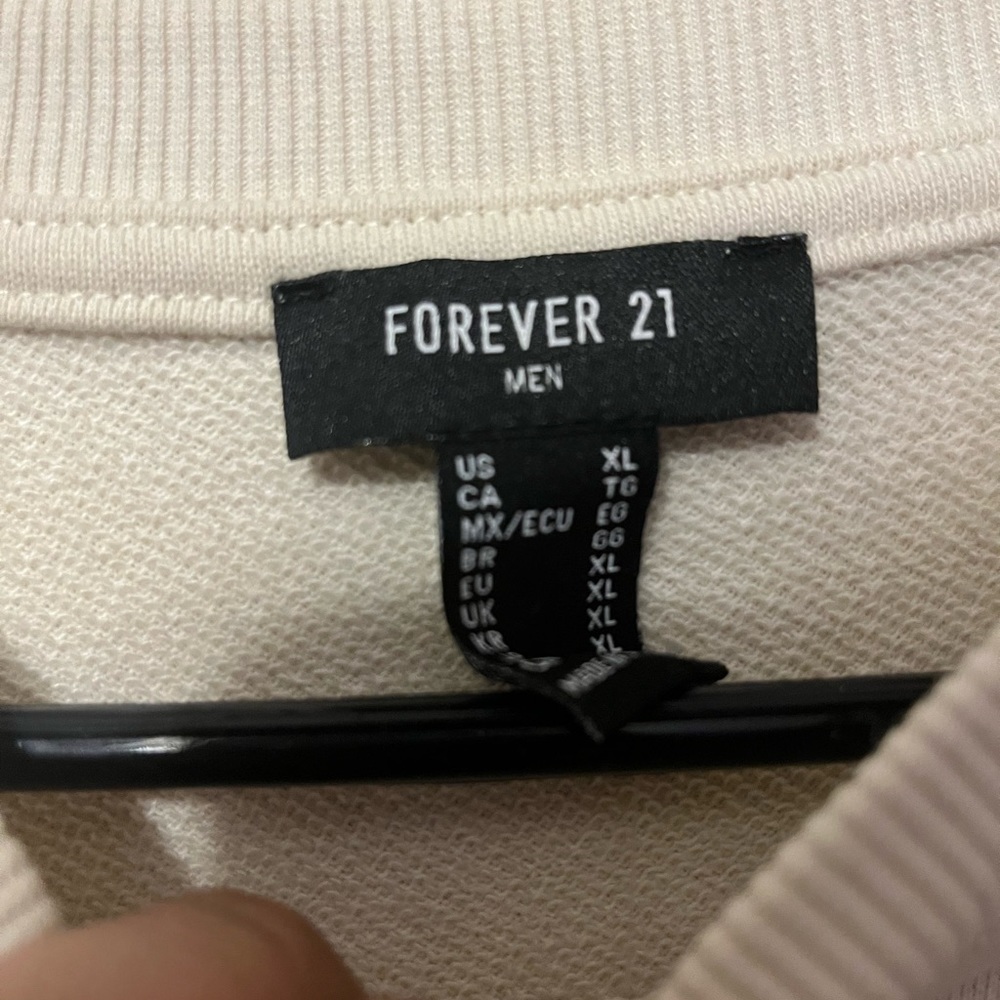 𝅺Brand new Forever 21 Sweater - Picture 3 of 4